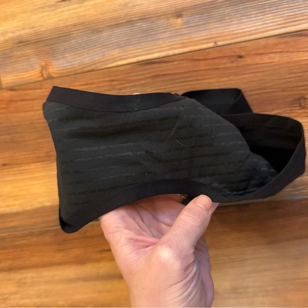 Saalt - Women’s Underwear Small never worn - Picture 9 of 9